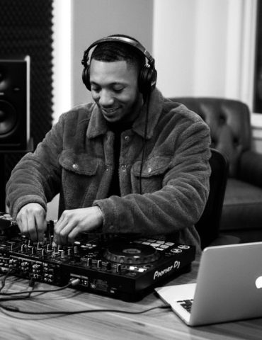 DJ KNODAT
