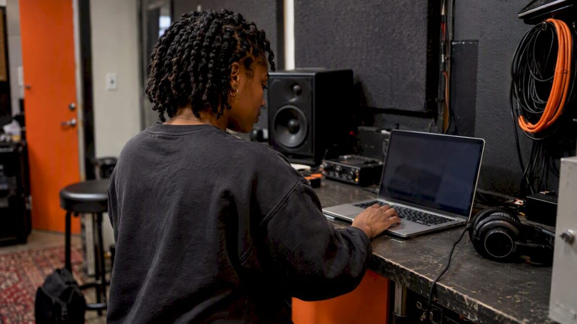 R&B artist submitting a track from rehearsal room